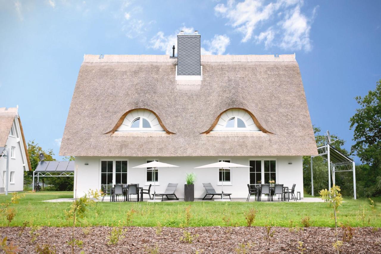 Reetidyll Am Haff Vila Pepelow Exterior foto