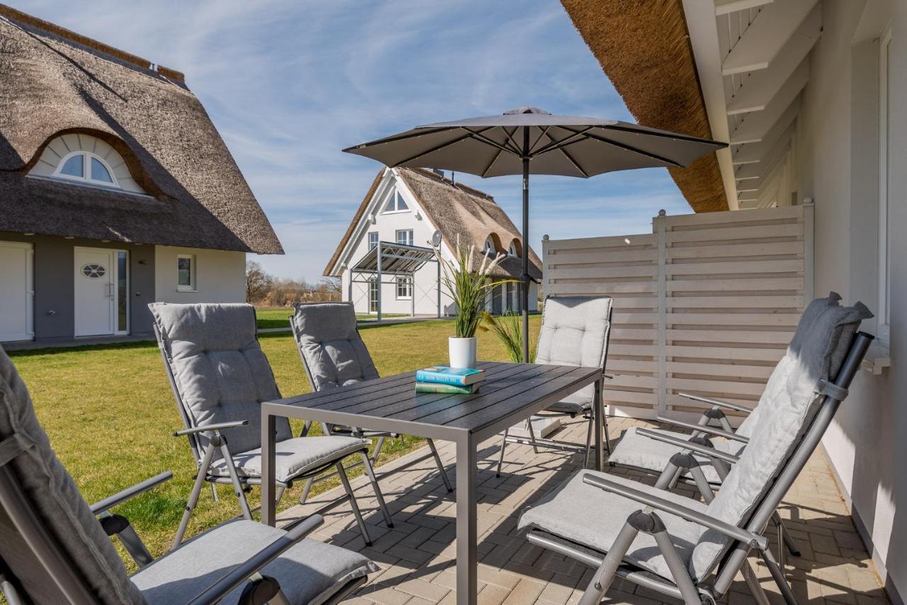 Reetidyll Am Haff Vila Pepelow Exterior foto